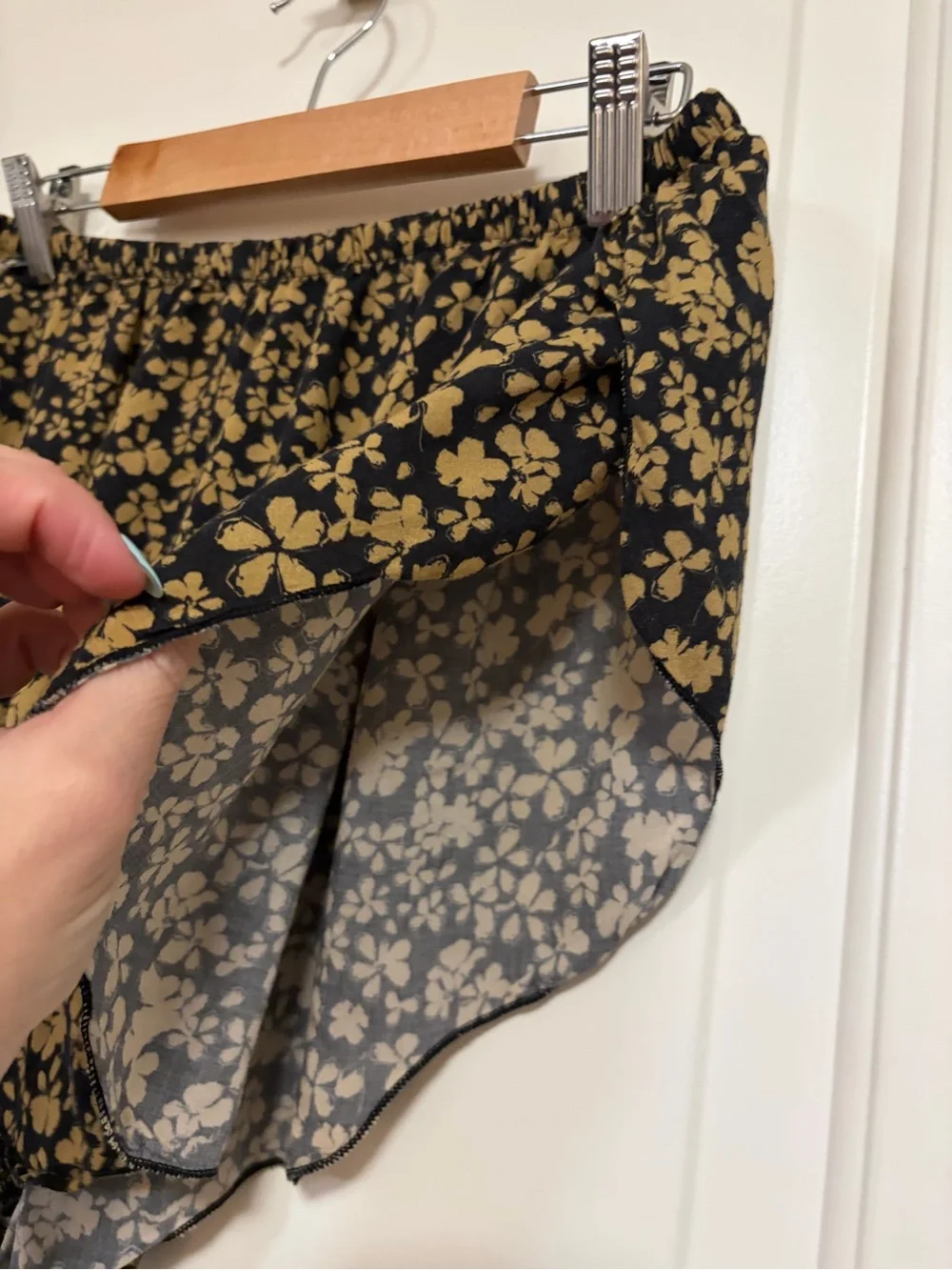 2-piece Set🌼🖤Sexy & Cool Floral High-Waist High Cut Hip Sleep Shorts & Bra🖤🌼_10